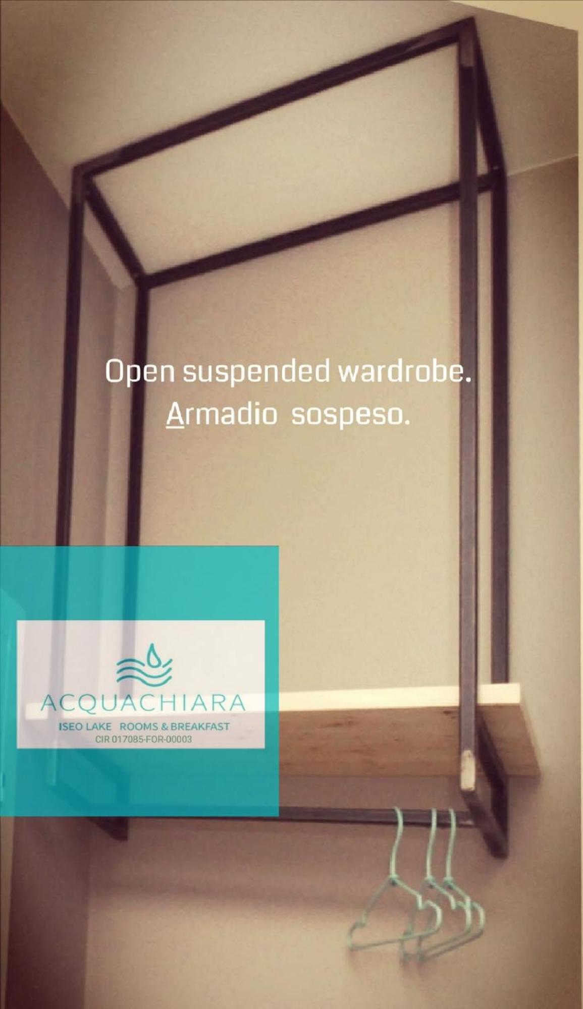 Acquachiara Iseo Deluxe Bed & Breakfast Iseo Center With Garden And Parking Inside Foresteria الغرفة الصورة